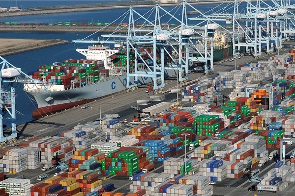 Cước vận tải biển lại tăng vọt fsd