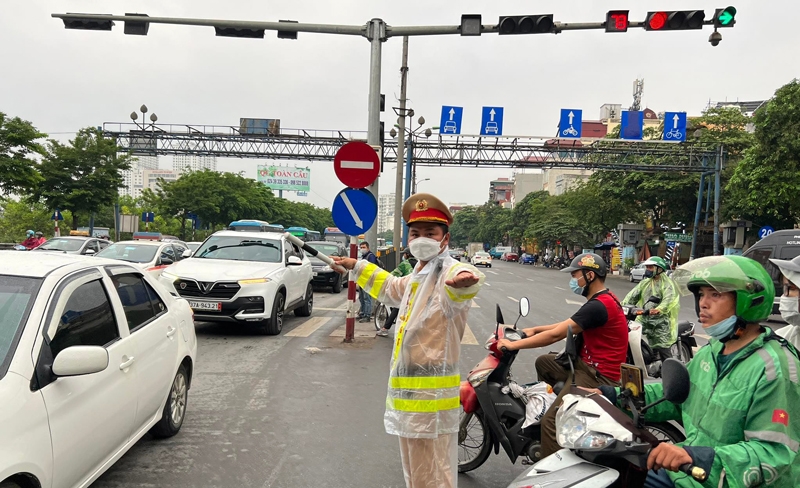 Phương án phân luồng giao thông ra, vào Hà Nội dịp nghỉ lễ 30/4-1/5 Phương án phân luồng giao thông ra, vào Hà Nội dịp nghỉ lễ 30/4-1/5