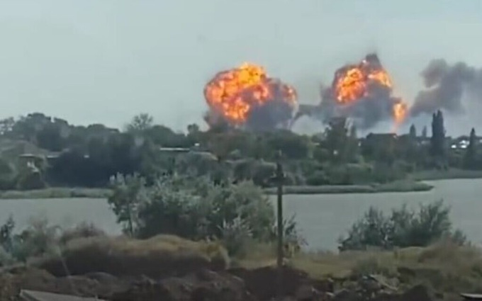Ukraine lên tiếng về nghi vấn tấn công căn cứ Nga ở Crimea - 1
