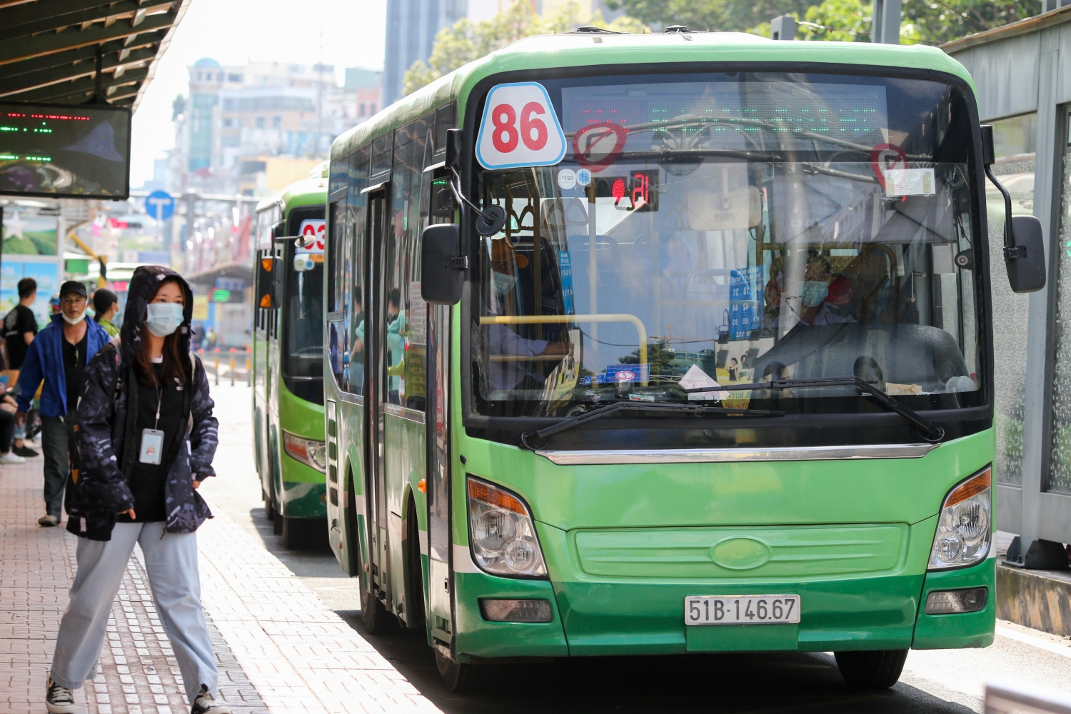 TP HCM: Xe buýt, taxi, ôtô công nghệ hoạt động lại từ 5/10