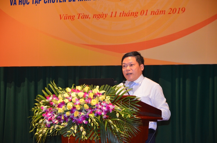 dang uy vietsovpetro to chuc hoc tap quan triet va trien khai thuc hien nghi quyet trung uong 8 khoa xii