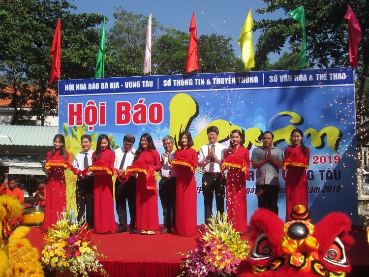 Bà Rịa – Vũng Tàu tưng bừng Khai mạc Hội Báo Xuân Kỷ Hợi 2019 ba ria vung tau tung bung khai mac hoi bao xuan ky hoi 2019