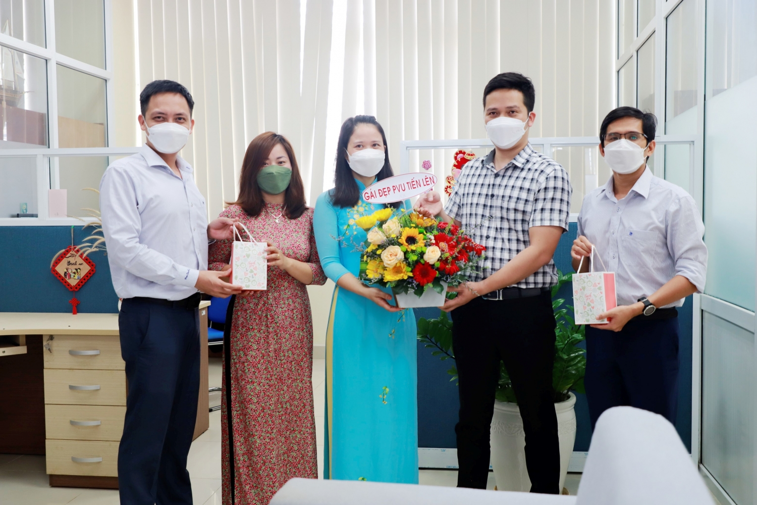 Công đoàn PVU tổ chức ngày Quốc tế Phụ nữ 8/3