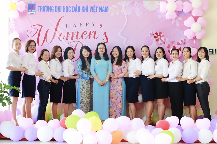 Công đoàn PVU tổ chức ngày Quốc tế Phụ nữ 8/3