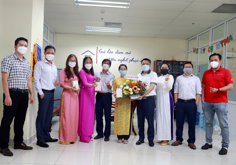 Công đoàn PVU tổ chức ngày Quốc tế Phụ nữ 8/3