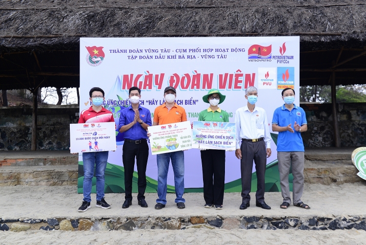 Đoàn viên thanh niên Cụm phối hợp hoạt động Bà Rịa - Vũng Tàu ra quân Ngày đoàn viên