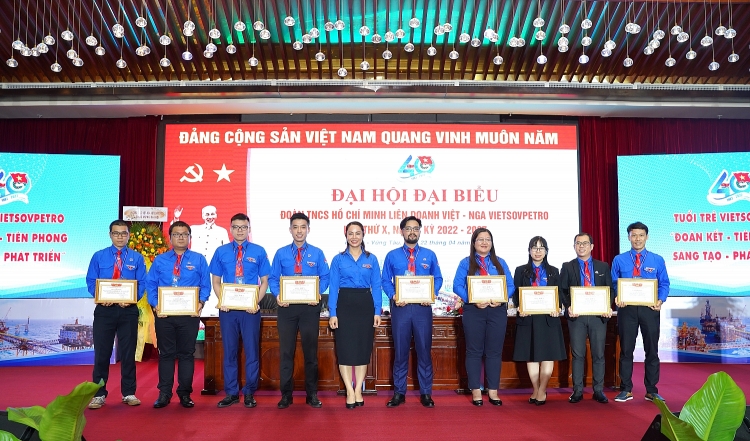 Tuổi trẻ Vietsovpetro: Đoàn kết – Tiên phong – Sáng tạo - Phát triển, khẳng định bản lĩnh của Những người đi tìm lửa