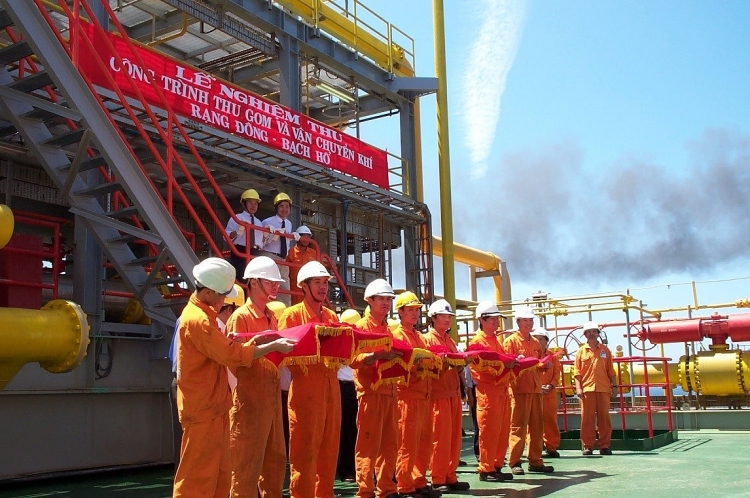 xi nghiep khi vietsovpetro 60 ty m3 khi cot moc moi trong hanh trinh chinh phuc nhung thanh cong