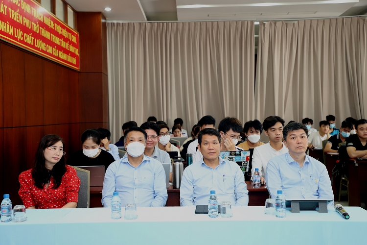PVU tổ chức Nói chuyện chuyên đề “Phân tích dữ liệu trong Công nghiệp Dầu khí”