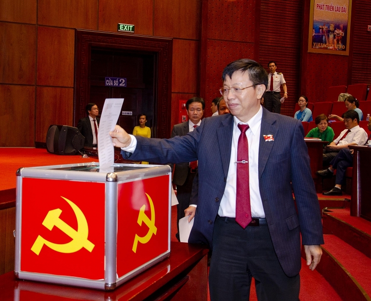 day manh tim kiem tham do va mo rong vung hoat dong su dung toi uu cac nguon luc de phat trien ben vung