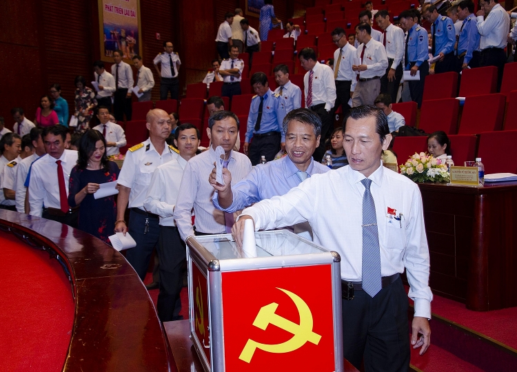 day manh tim kiem tham do va mo rong vung hoat dong su dung toi uu cac nguon luc de phat trien ben vung