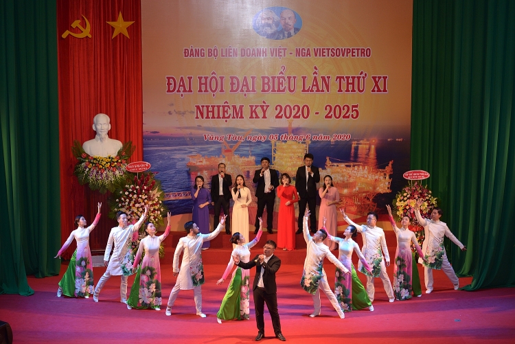 day manh tim kiem tham do va mo rong vung hoat dong su dung toi uu cac nguon luc de phat trien ben vung