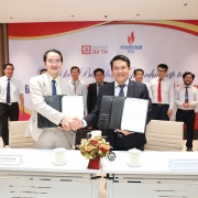 Trường Đại học Dầu khí Việt Nam ký biên bản hợp tác với Trường Đại học Duy Tân