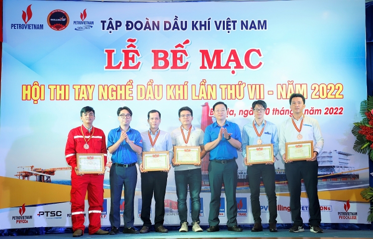 Hội thi tay nghề Dầu khí lần thứ VII năm 2022: Tiếp tục khẳng định “ khối óc và bàn tay vàng” của những người lao động Dầu khí