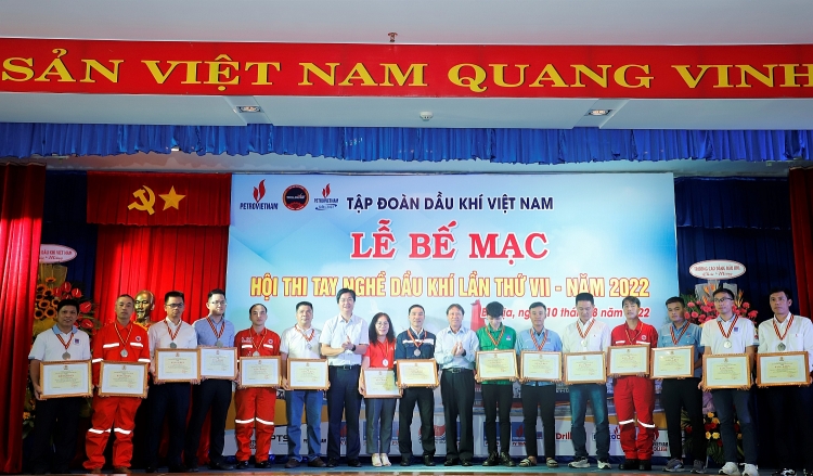 Hội thi tay nghề Dầu khí lần thứ VII năm 2022: Tiếp tục khẳng định “ khối óc và bàn tay vàng” của những người lao động Dầu khí