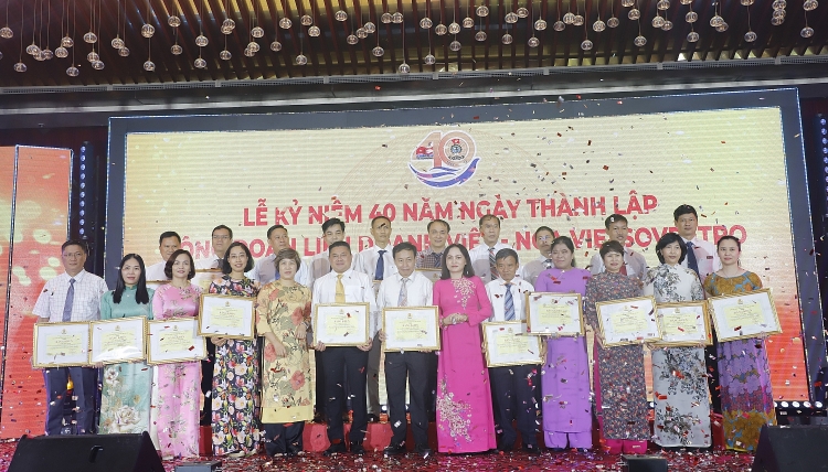 Công đoàn Vietsovpetro long trọng tổ chức Lễ kỷ niệm 40 năm ngày thành lập