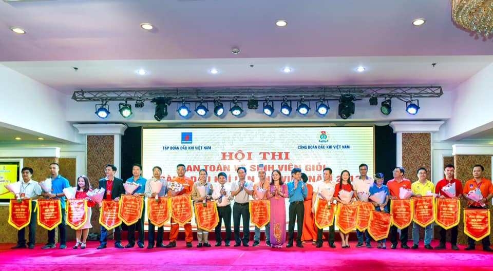 3632-tang-hoa