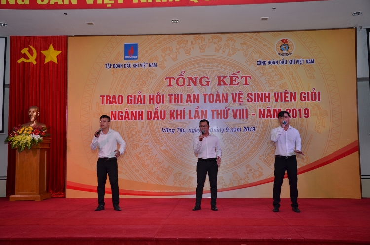 nhung hinh anh an tuong cua hoi thi an toan ve sinh vien gioi nganh dau khi lan viii nam 2019