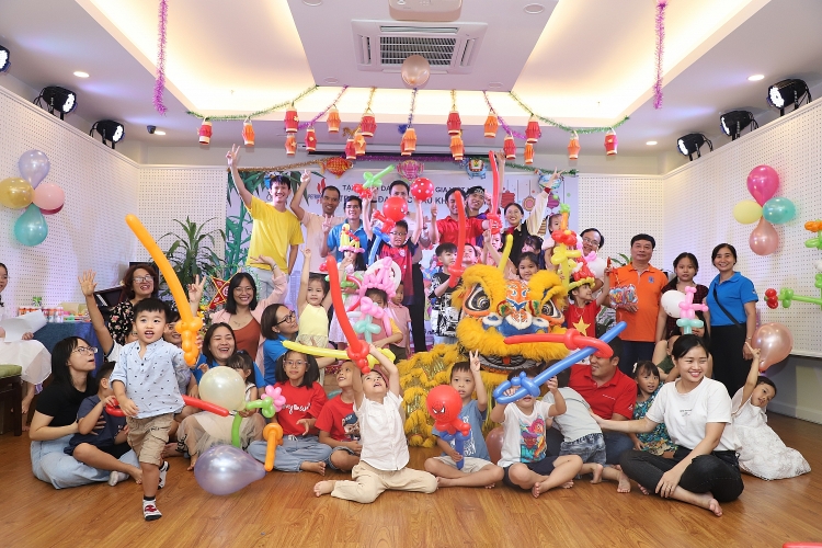 Trường Đại học Dầu khí Việt Nam: Lan tỏa yêu thương và vui tết Trung thu