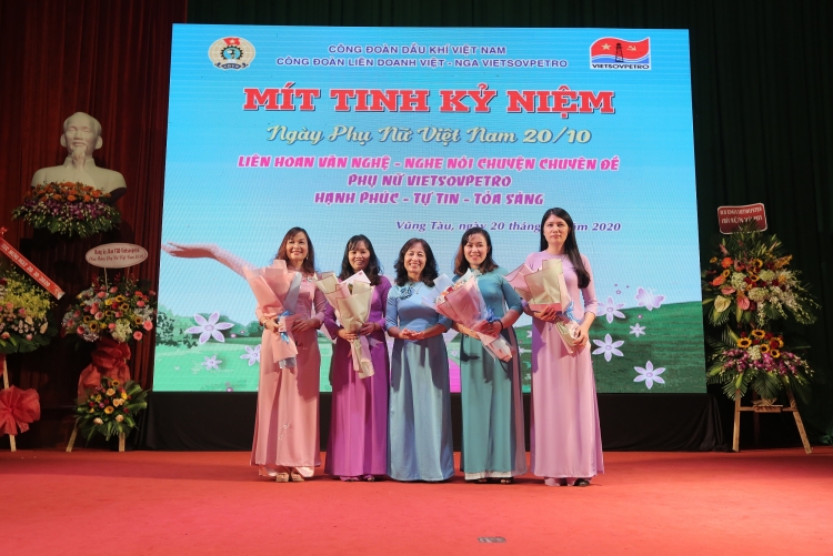 Phụ nữ Vietsovpetro hạnh phúc, tự tin tỏa sáng