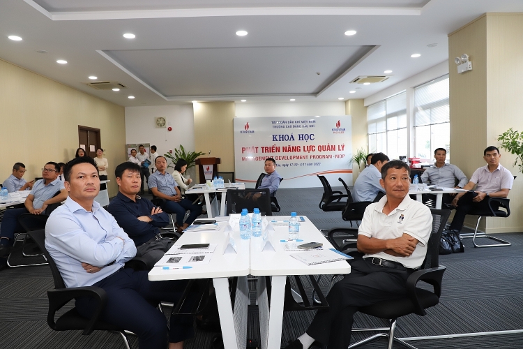 PVCollege khai giảng khóa đào tạo Phát triển năng lực quản lý cho Petrovietnam