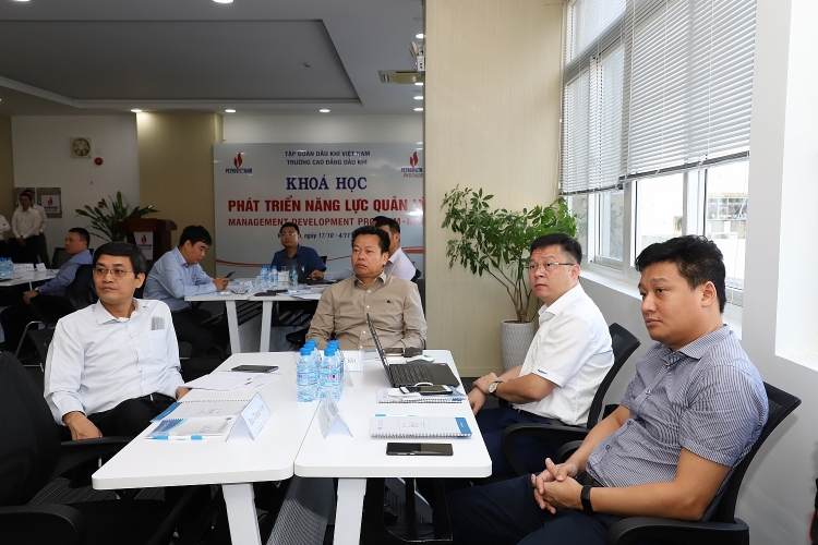 PVCollege khai giảng khóa đào tạo Phát triển năng lực quản lý cho Petrovietnam