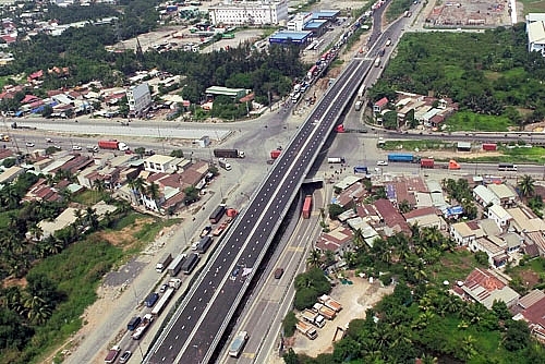 nut giao ba tang cua ngo phia dong tp hcm hoan thanh
