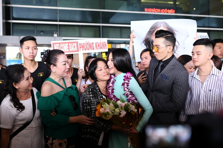 tan hoa hau trai dat 2018 nguyen phuong khanh tro ve viet nam