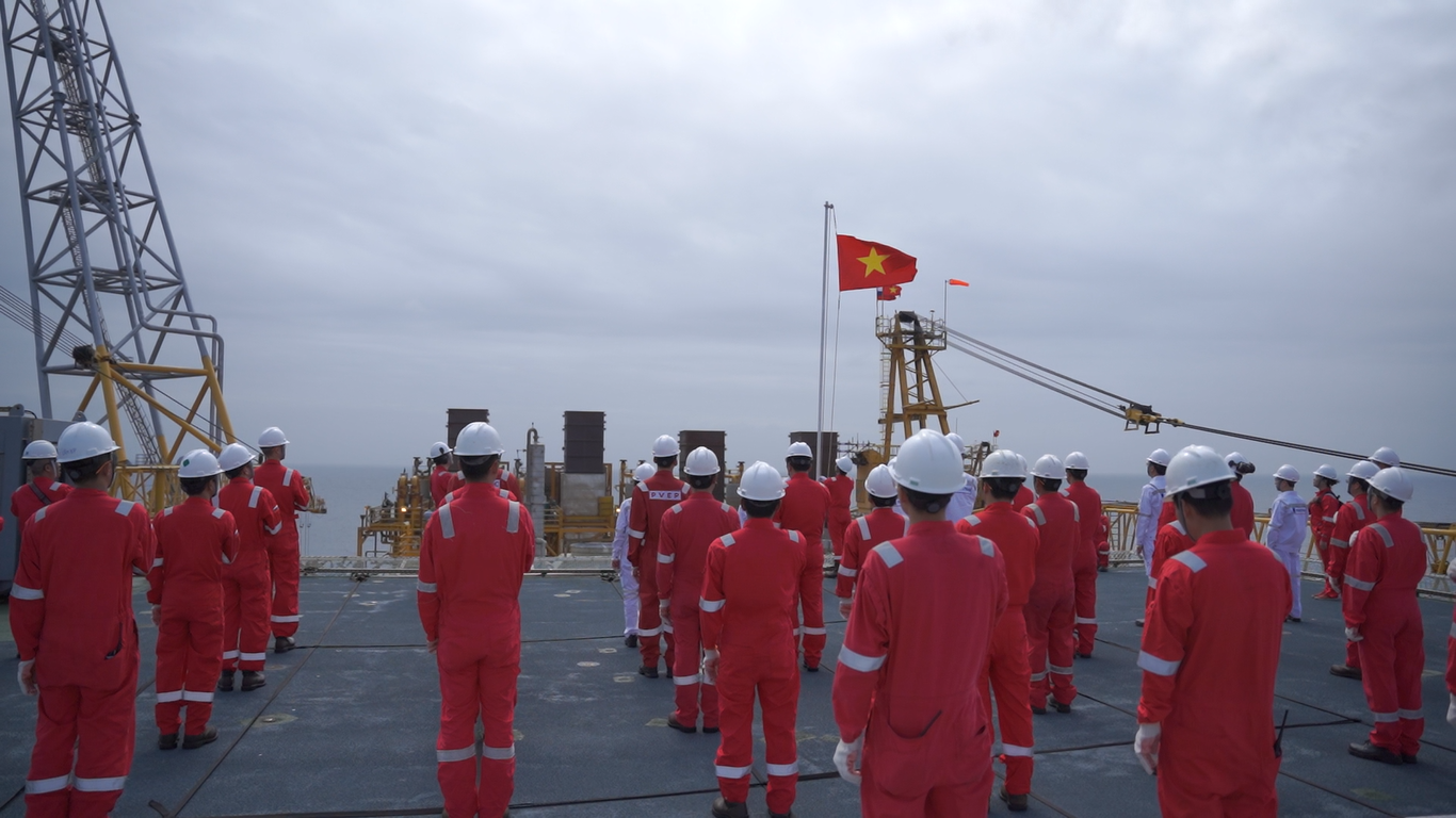 Xuân sớm trên giàn khai thác Hải Thạch - Mộc Tinh