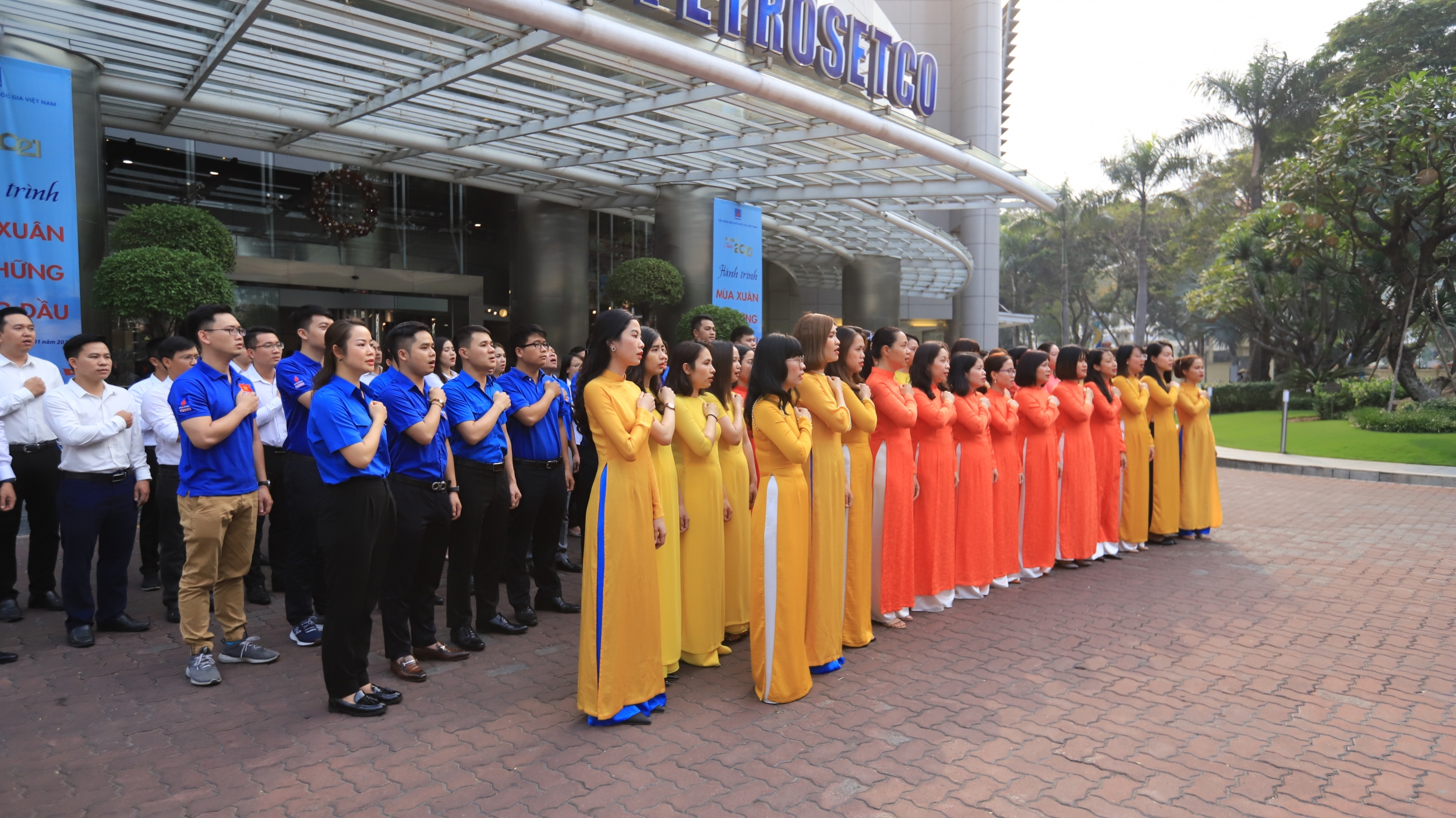 Hành trình “Mùa Xuân từ những giếng dầu” đến Thành phố Hồ Chí Minh