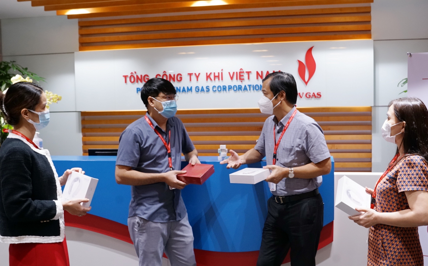 PV GAS chăm lo, động viên người lao động trong thời gian làm việc 3 tại chỗ