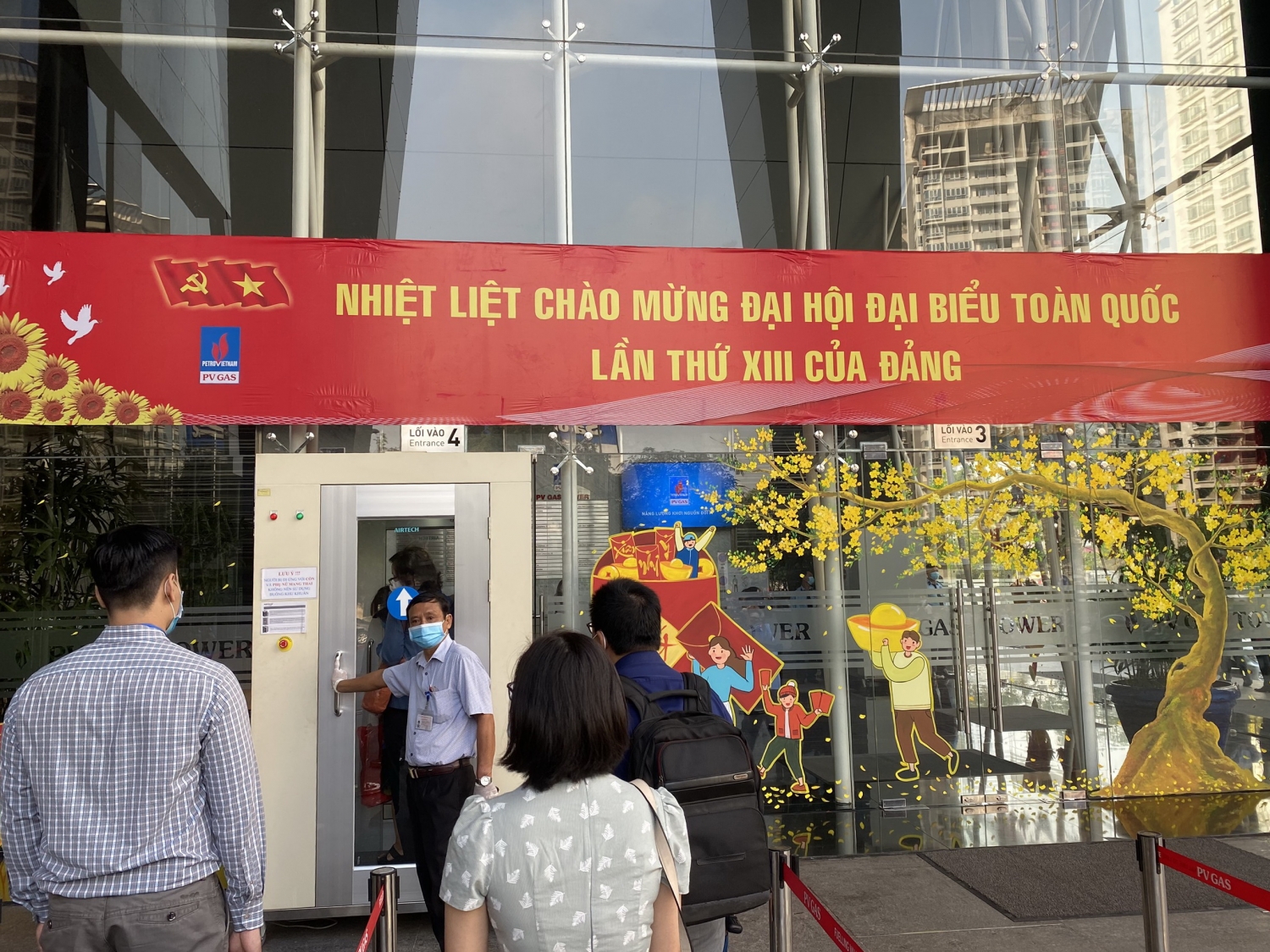 Triển khai các biện pháp phòng chống dịch bệnh tại Tòa nhà PV GAS