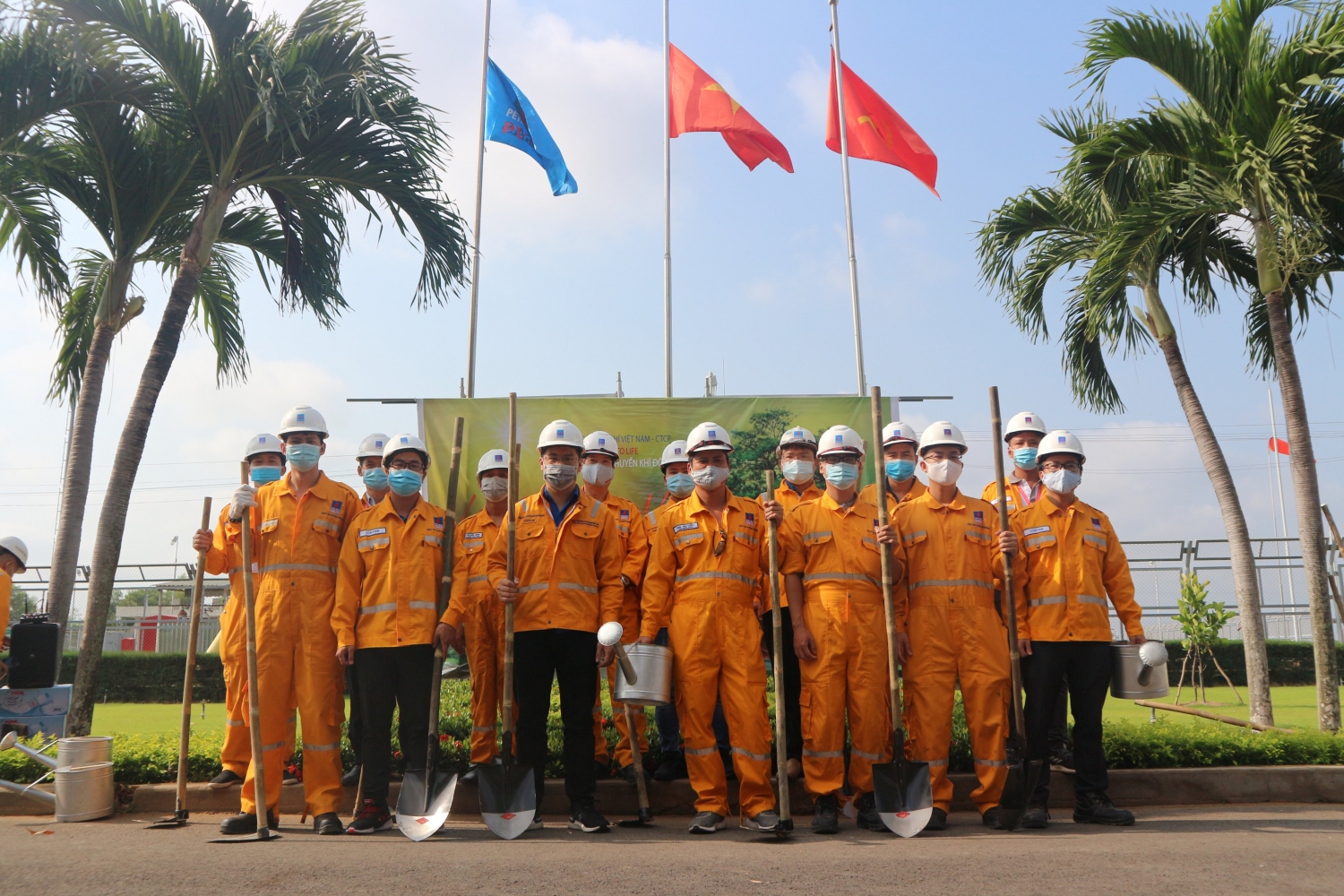 KĐN phát động đợt 2 chương trình trồng cây “Chung tay vì màu xanh trên công trình khí”