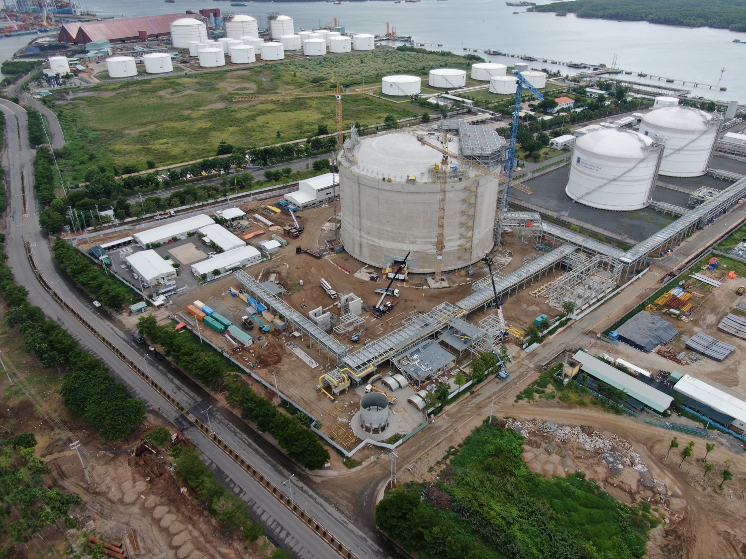 Dự án LNG Thị Vải đang trong Dự án LNG Thị Vải đang trong