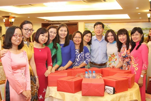 phu nu pv gas gioi viec nuoc dam viec nha