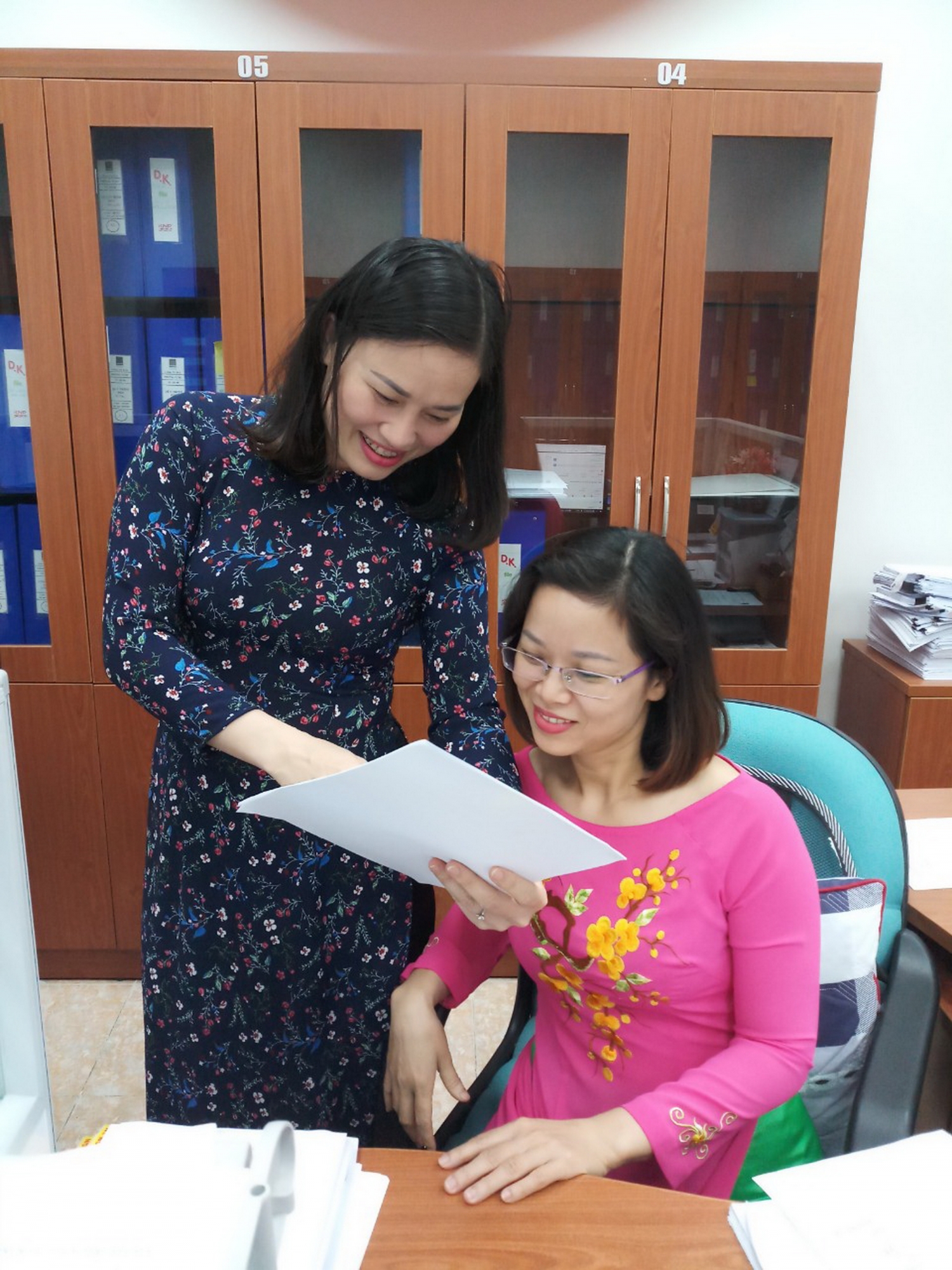 cong doan ban nu cong pv gas huong ung tuan le ao dai di san van hoa viet nam