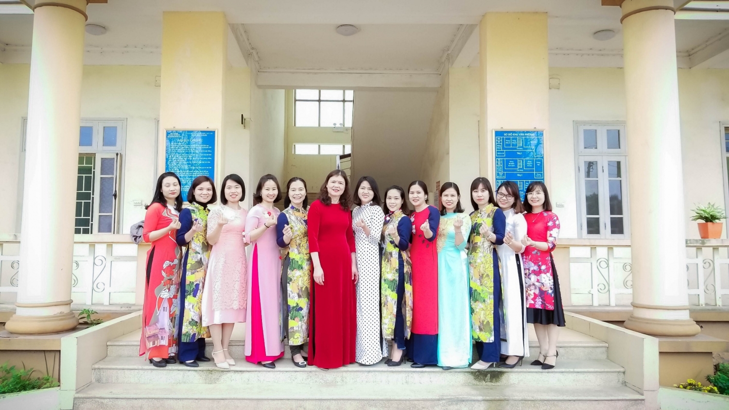 cong doan ban nu cong pv gas huong ung tuan le ao dai di san van hoa viet nam