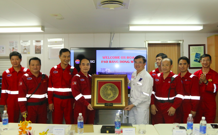 Mỗi giàn khoan trên biển là một cột mốc chủ quyền