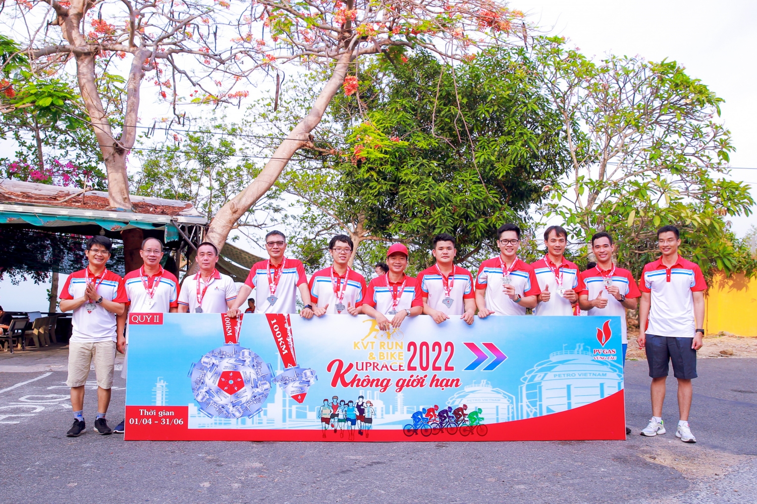 ôn vinh những VĐV xuất sắc của KVT Run Quý 1/2021 và khởi động chương trình mới, phối hợp chạy bộ và đạp xe
