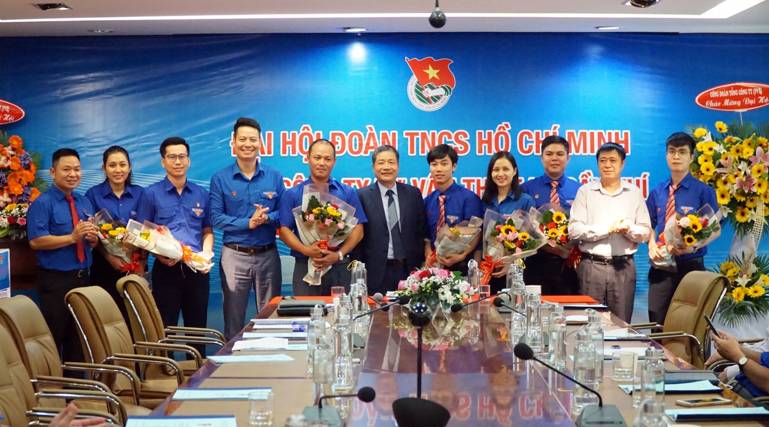 Ban Chấp hành Đoàn PVE nhiệm kỳ 2022 - 2027 ra mắt Đại hội