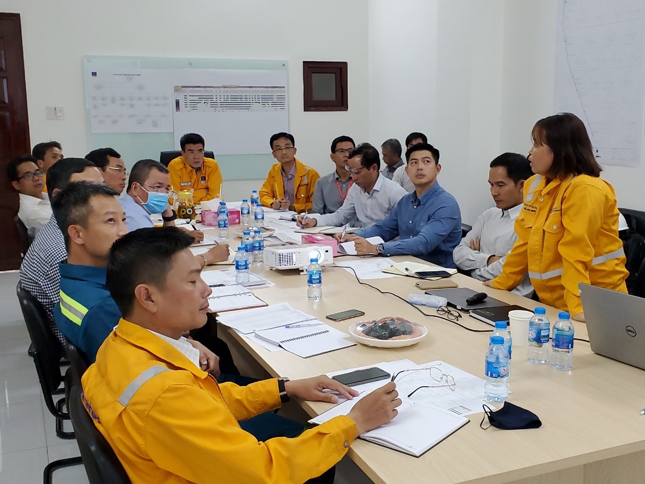 tong giam doc pv gas kiem tra va trien khai cong tac tren cong truong cac du an trong diem