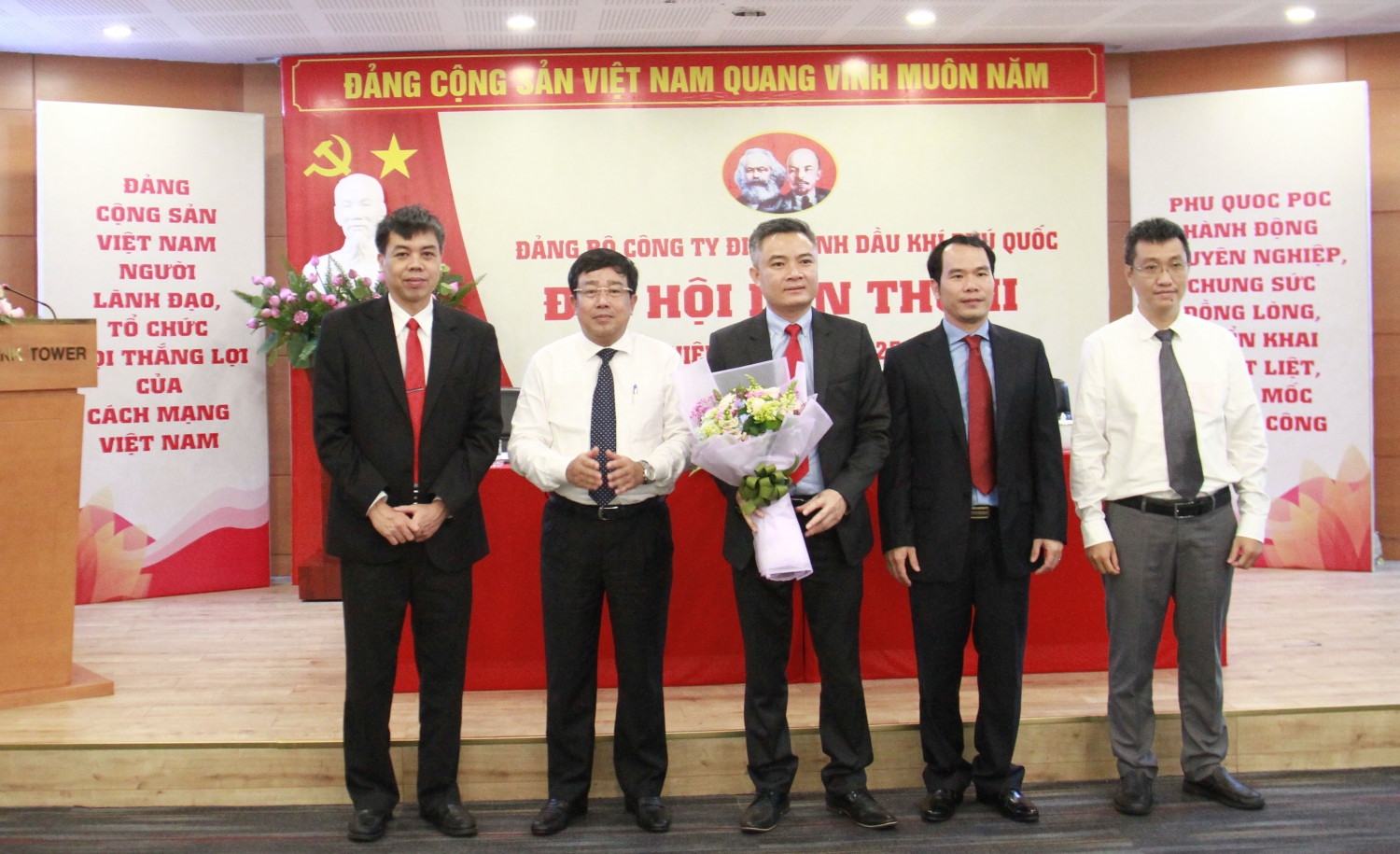 dang bo phu quoc poc to chuc thanh cong dai hoi dai bieu lan ii nhiem ky 2020 2025
