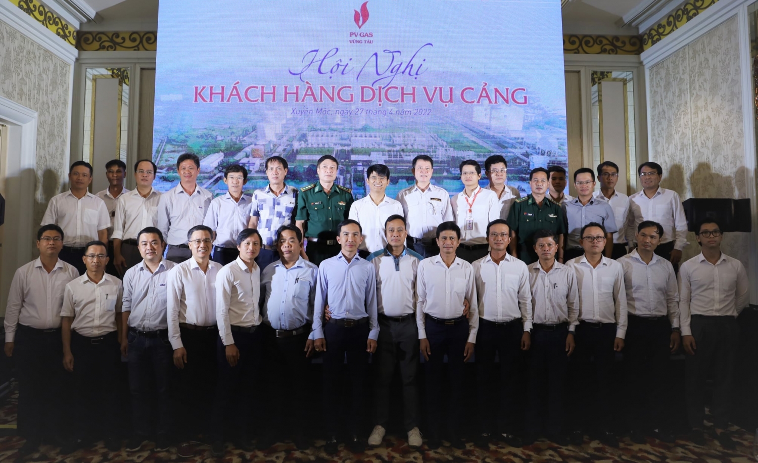 Các đại biểu tham dự Hội nghị