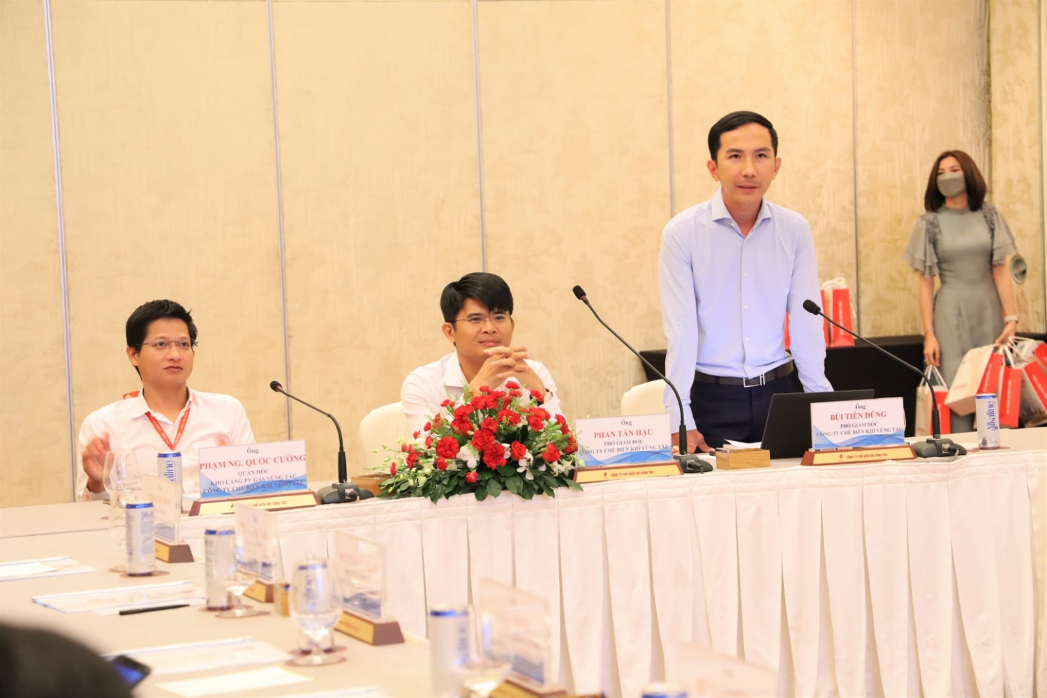 ông Bùi Tiến Dũng – Phó Giám đốc 