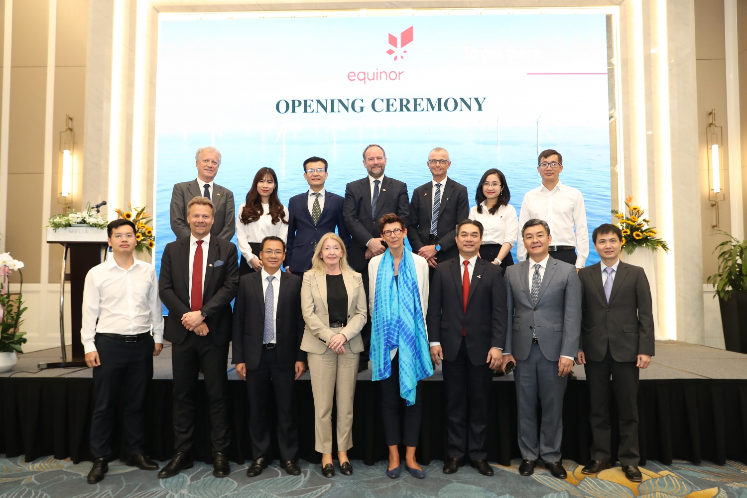 Đại sứ Na Uy chụp ảnh cùng tập đoàn Equinor và PVN
