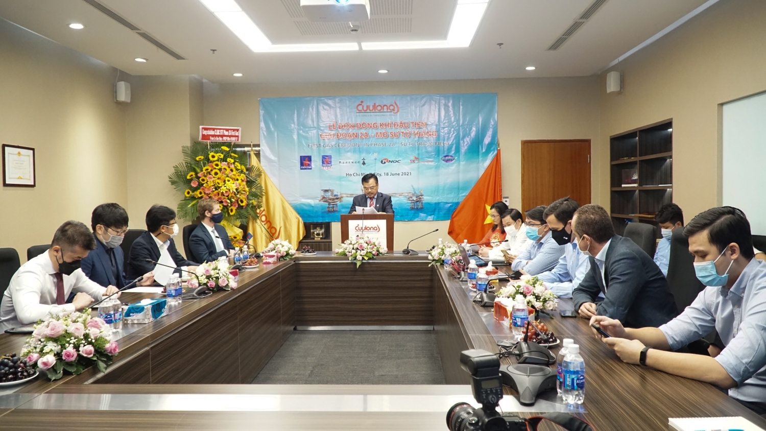 Petrovietnam tổ chức Lễ đón nhận dòng khí đầu tiên tại mỏ Sử Tử Trắng, Giai đoạn 2A
