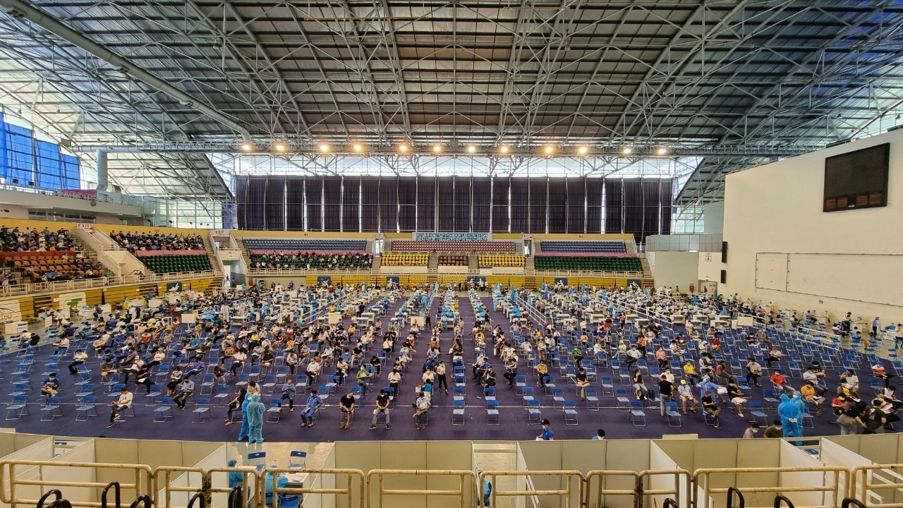 Toàn cảnh buổi tiêm vắc xin sáng ngày 27/6/2021