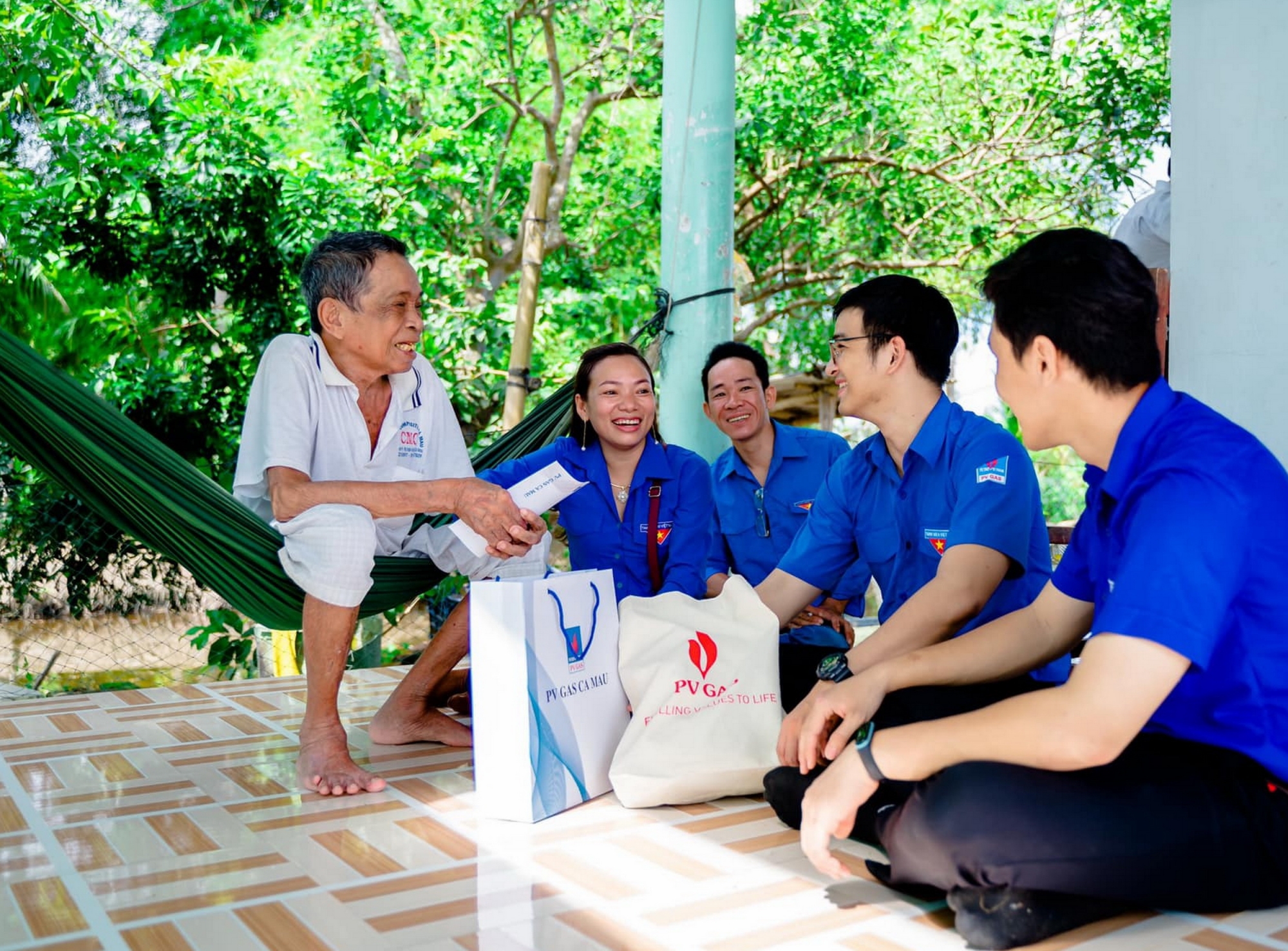 pv gas to chuc nhieu hoat dong ky niem ngay thuong binh liet sy