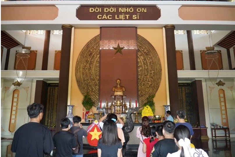 lễ viếng và lễ xuất quân tại Đền thờ Liệt sĩ TP. Vũng Tàu