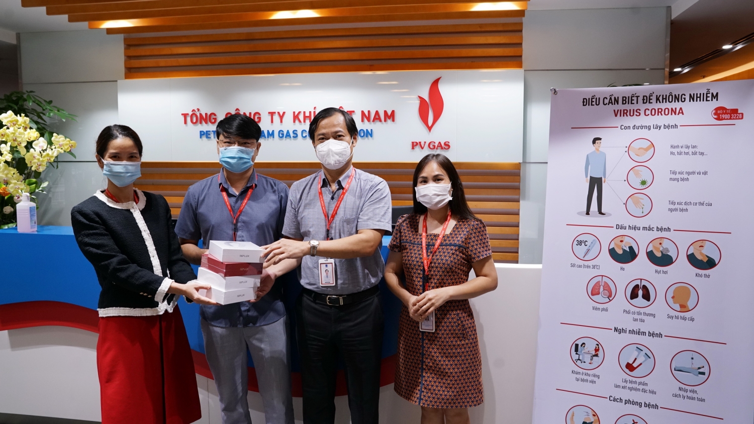 Công đoàn PV GAS thăm, tặng quà cho các chiến sĩ vùng Zone 0